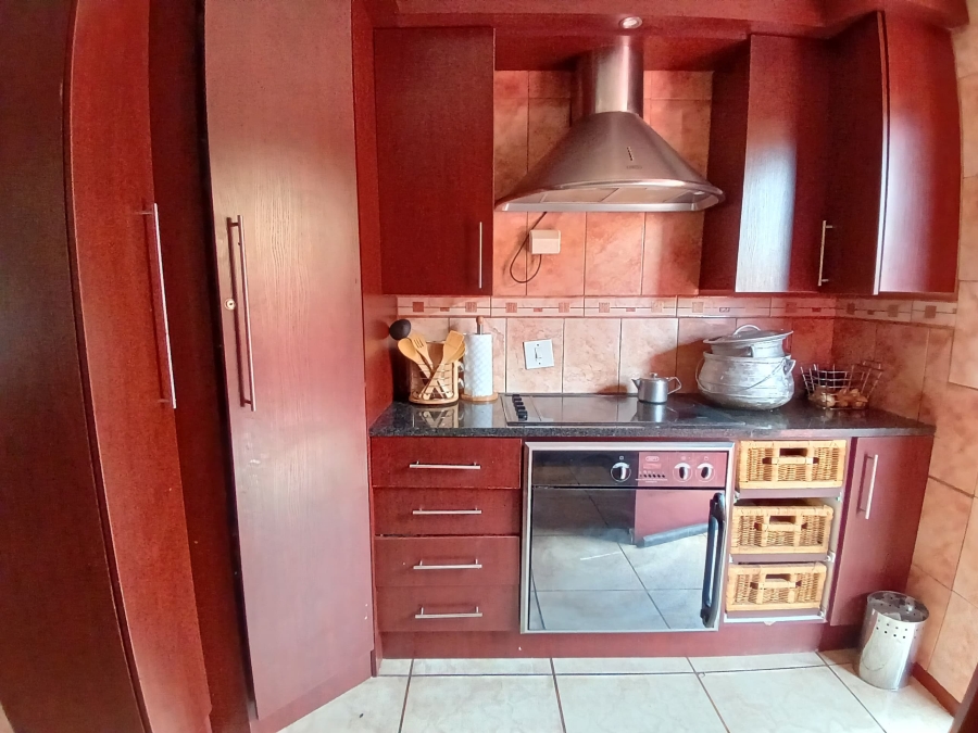3 Bedroom Property for Sale in Tlhabane West North West
